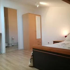 https://studio-mansarde-a-oyonnax.hotels-rhonealpes.com